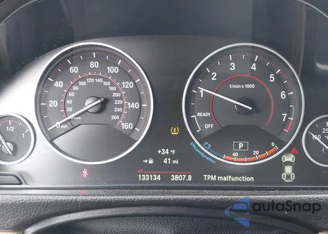 2017 BMW 330I xDrive z USA, uszkodzony, nr VIN WBA8D9C3XHA011723